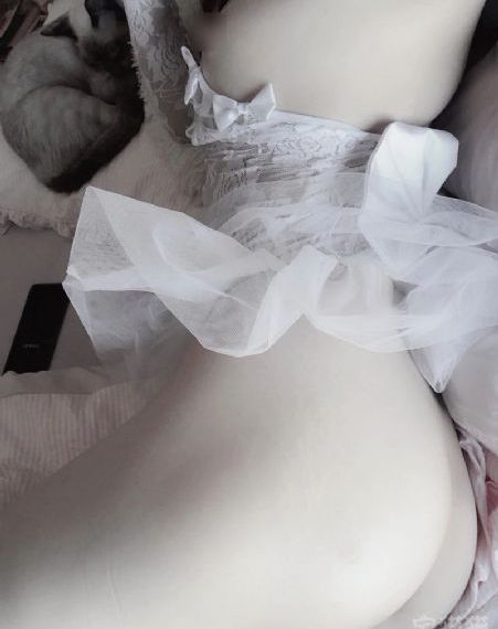 两个男人躁一个女的大片_影院在线观看