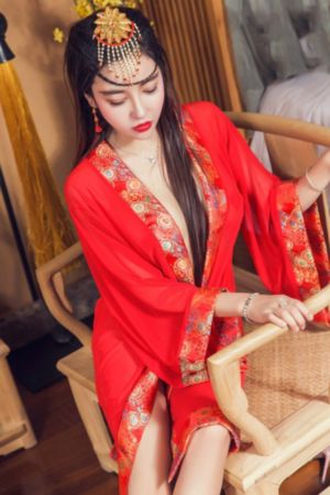 办公室椅子上_HD高清完整版播放