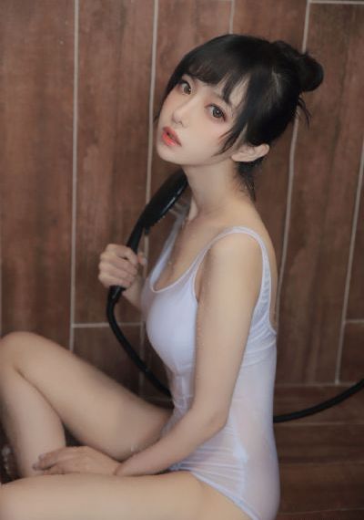 二次元动漫人物在线观看_国产剧在线视频播放