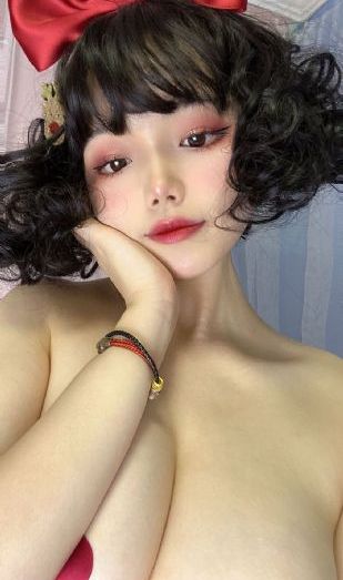 小蜜桃三_高清迅雷电影在线